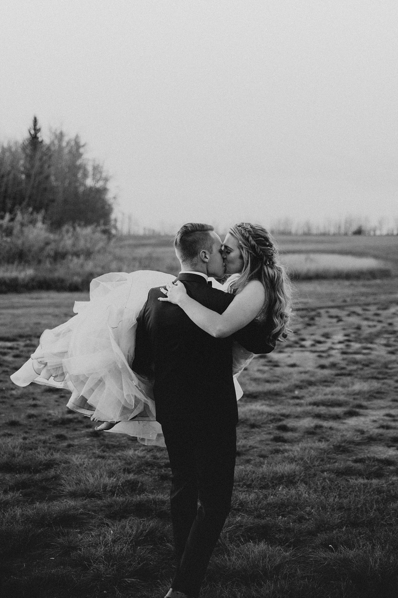 Choosing your wedding photographer - lydiatrudelle.com